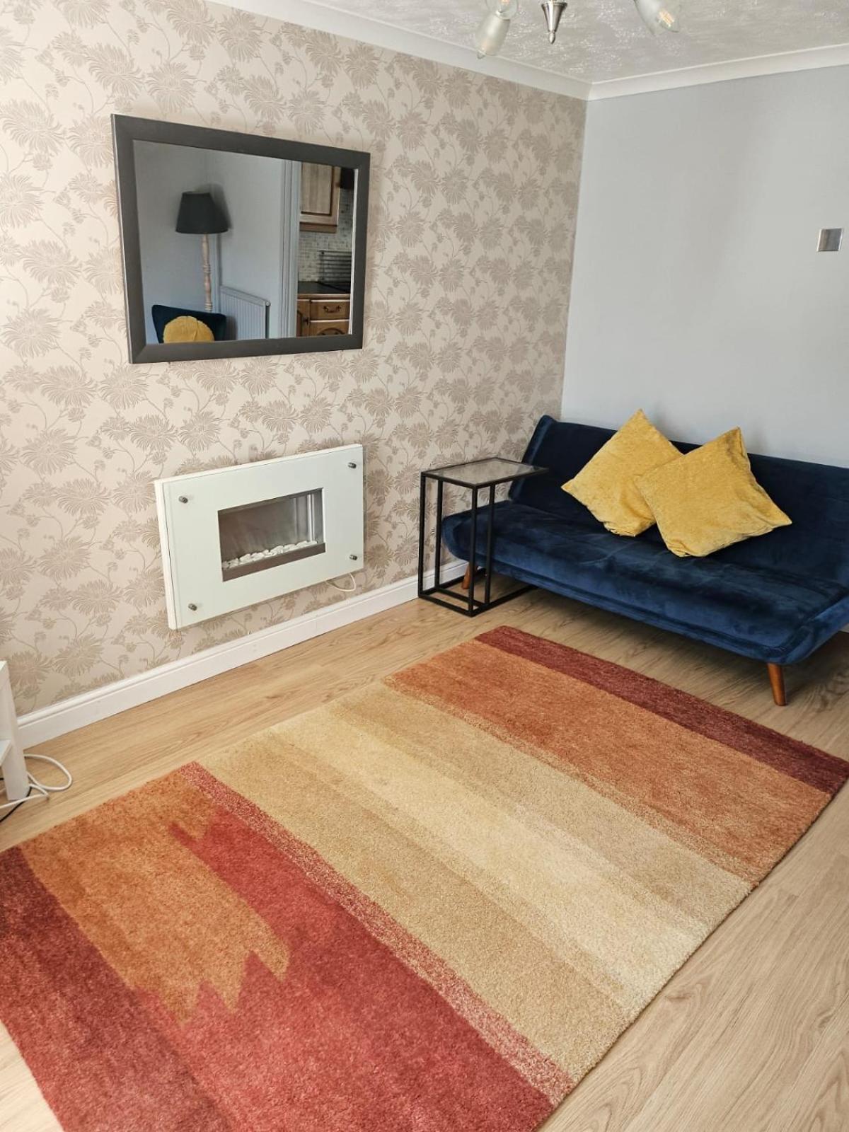 Contractors Or Family House - M1 Nottingham - Ikea Retail Park - Catkin Drive - 2 Bed Home With Driveway, Private Garden, Sleeps 4 - Tv'S In All Rooms Giltbrook Buitenkant foto